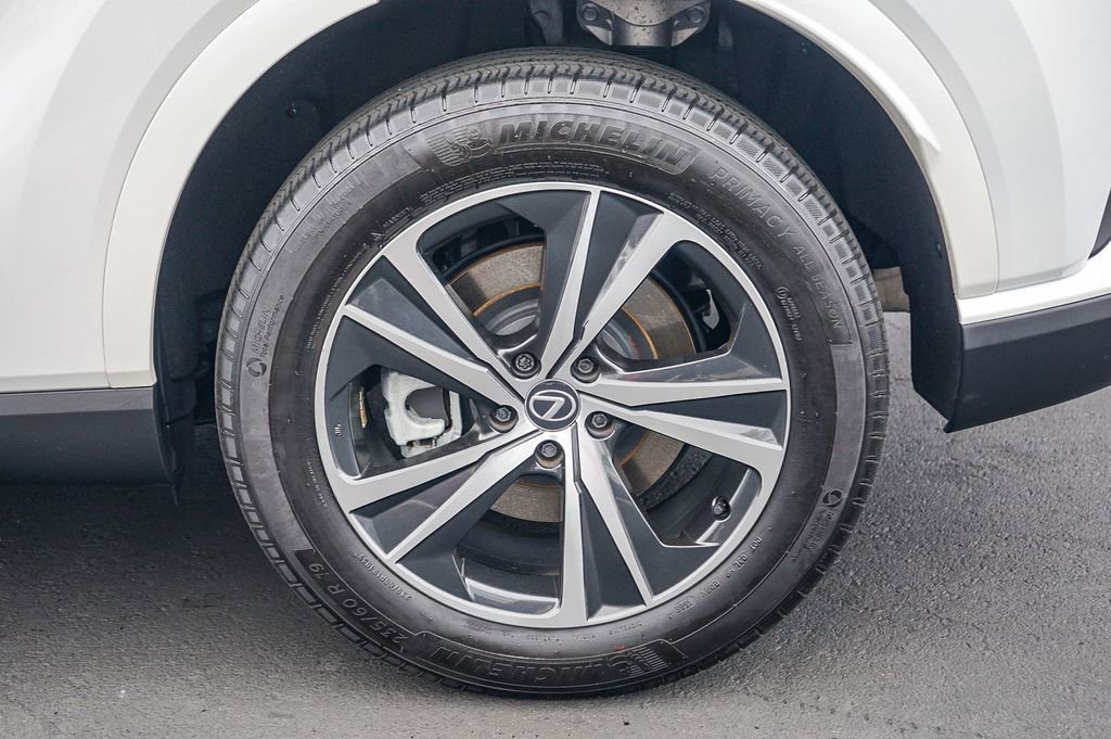 Used 2024 Lexus RX 350 Premium w/ Convenience Package FWD image 12