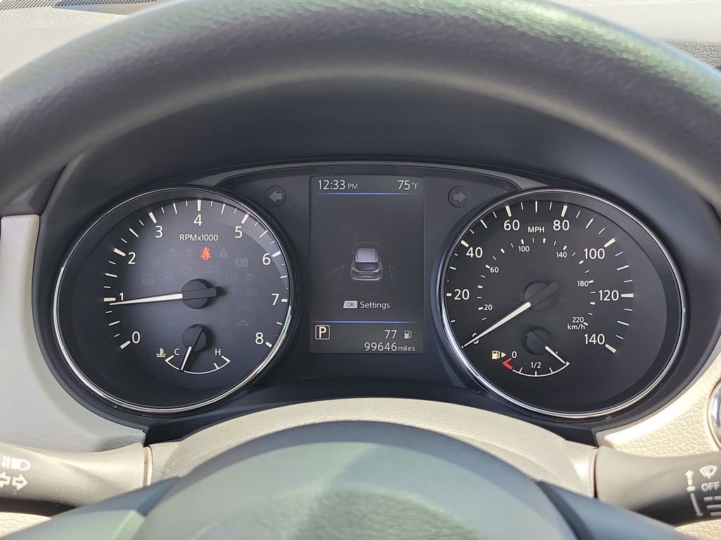 Used 2020 Nissan Rogue Sport SV FWD image 9