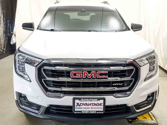 Used 2022 GMC Terrain AT4 AWD/4WD image 3