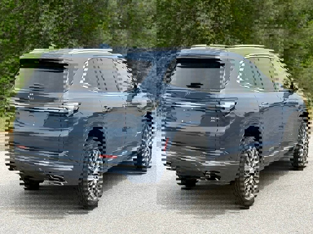 New 2026 Buick Enclave Avenir image 13