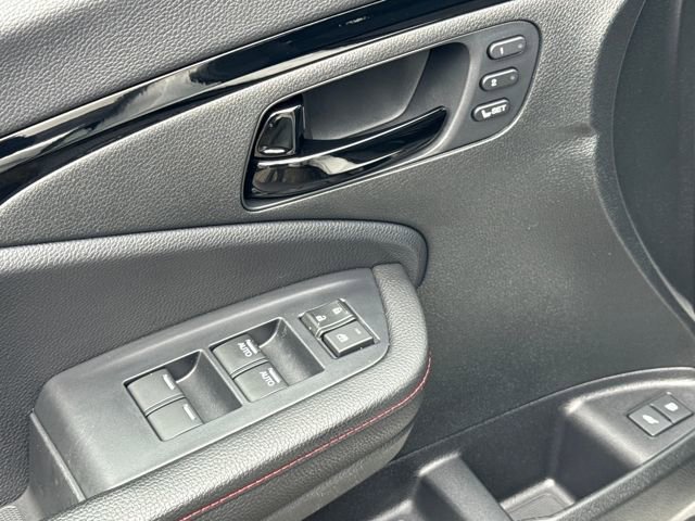 Used 2025 Honda Passport Black Edition image 5