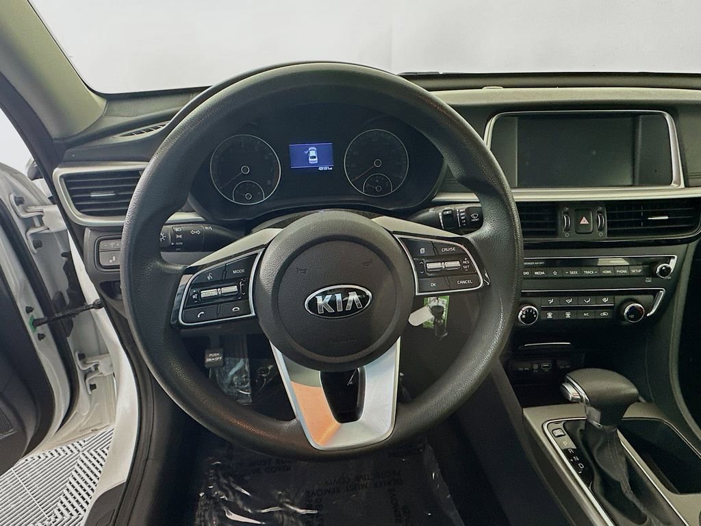 Used 2020 Kia Optima LX image 16