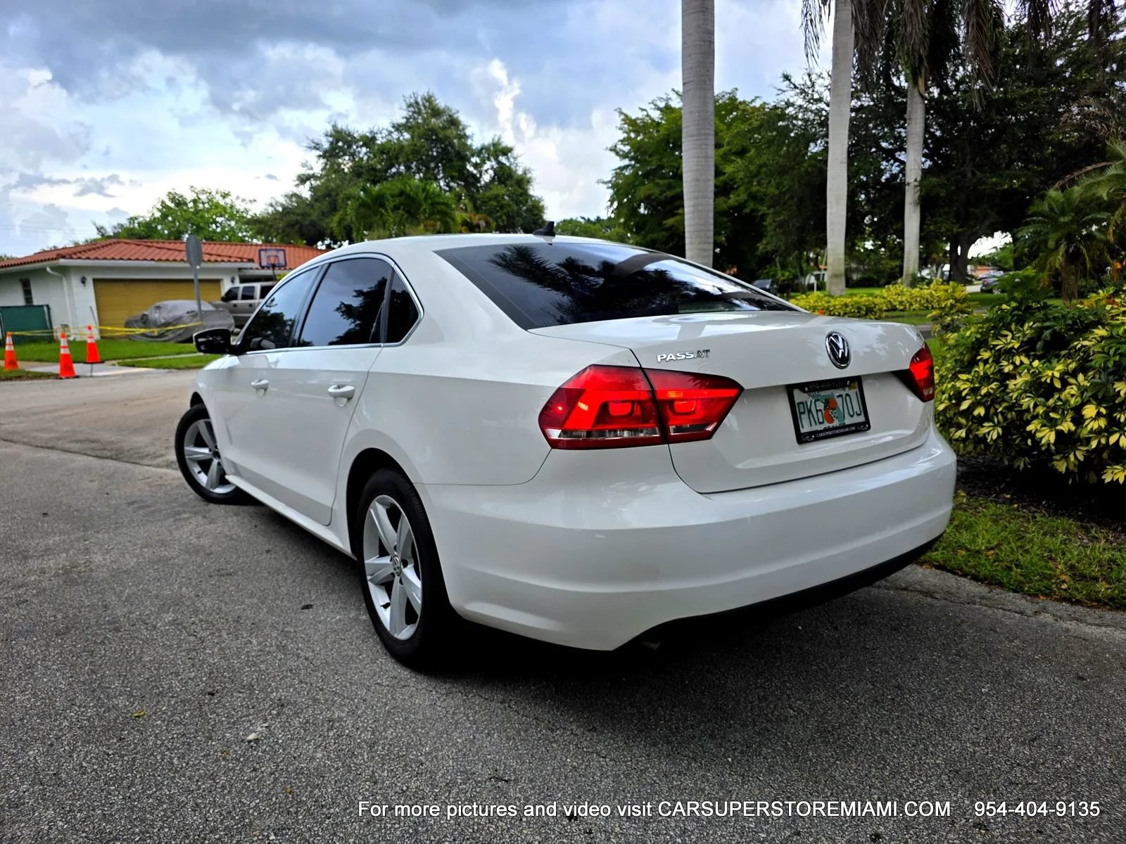 Used 2015 Volkswagen Passat 1.8T Limited Edition FWD image 13