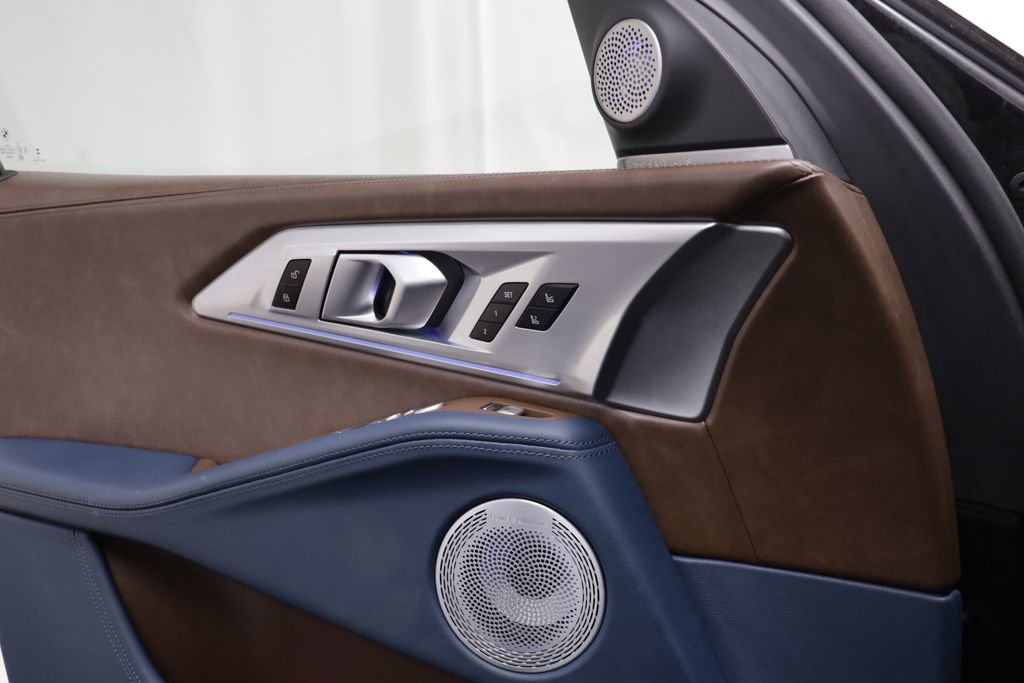 Certified 2023 BMW XM image 8