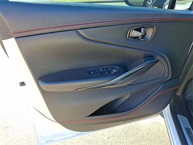 Used 2021 Aston Martin DBX image 9