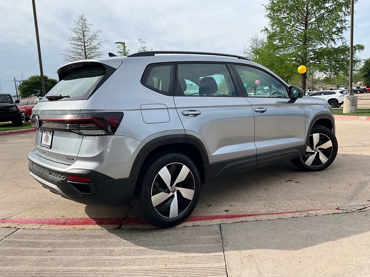 Used 2025 Volkswagen Taos S AWD/4WD image 6