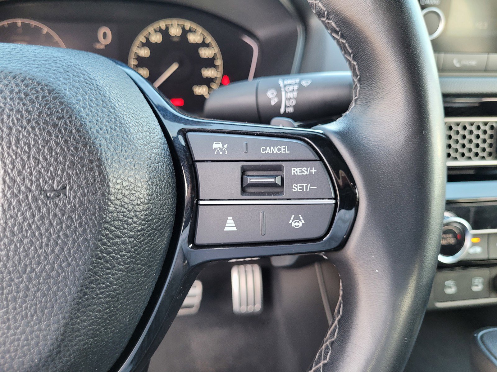 Used 2025 Honda Civic Sport image 22