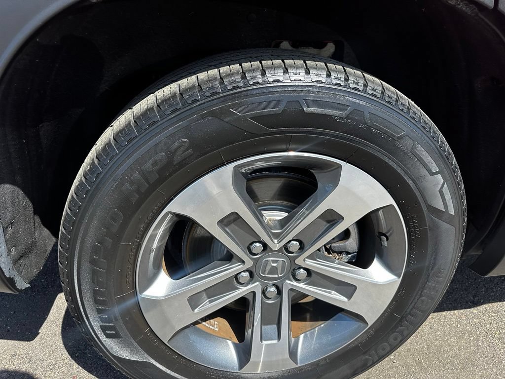 Used 2023 Honda Pilot EX-L image 11