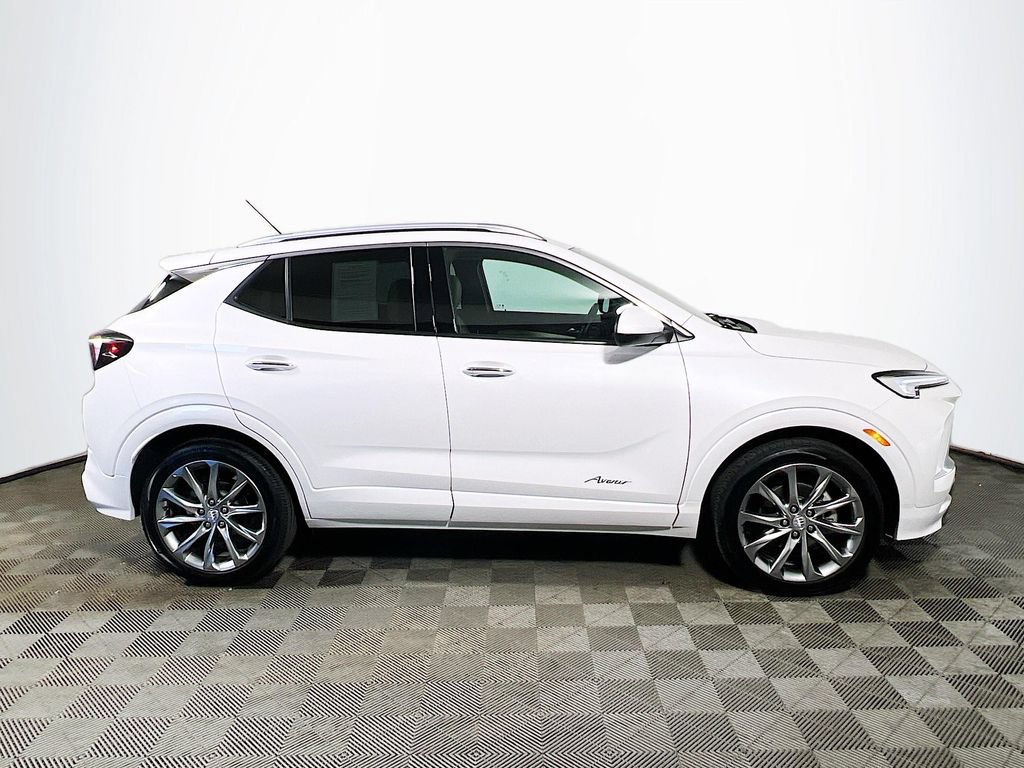 Used 2024 Buick Encore GX Avenir w/ Avenir Convenience Package FWD image 8