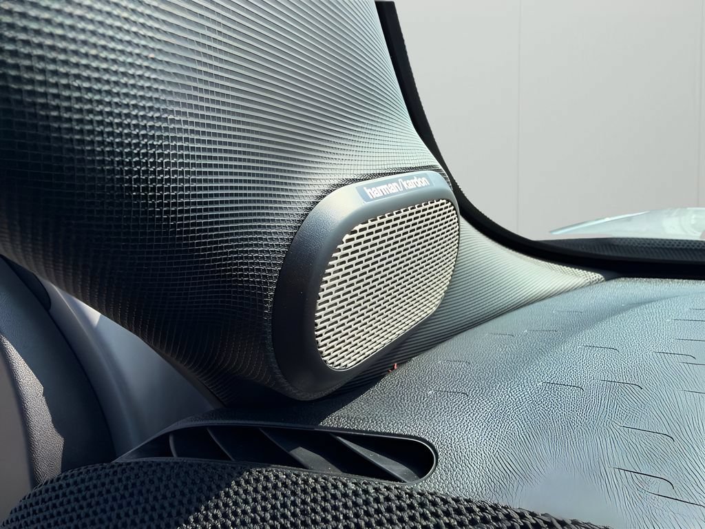 Used 2025 MINI Cooper S FWD image 43