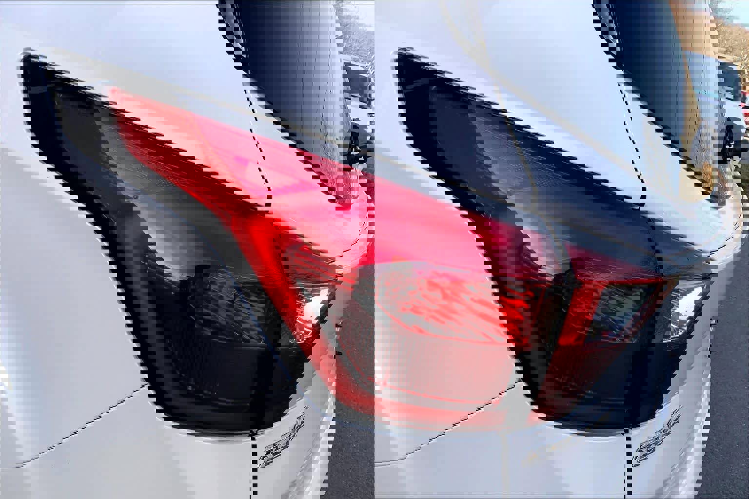 Used 2019 Ford Escape Titanium image 28