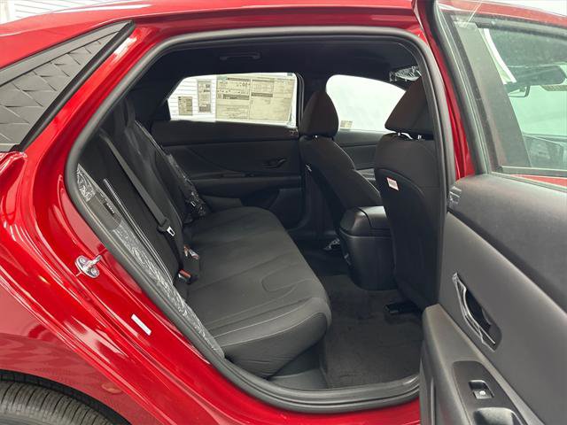 New 2025 Hyundai Elantra SEL image 15