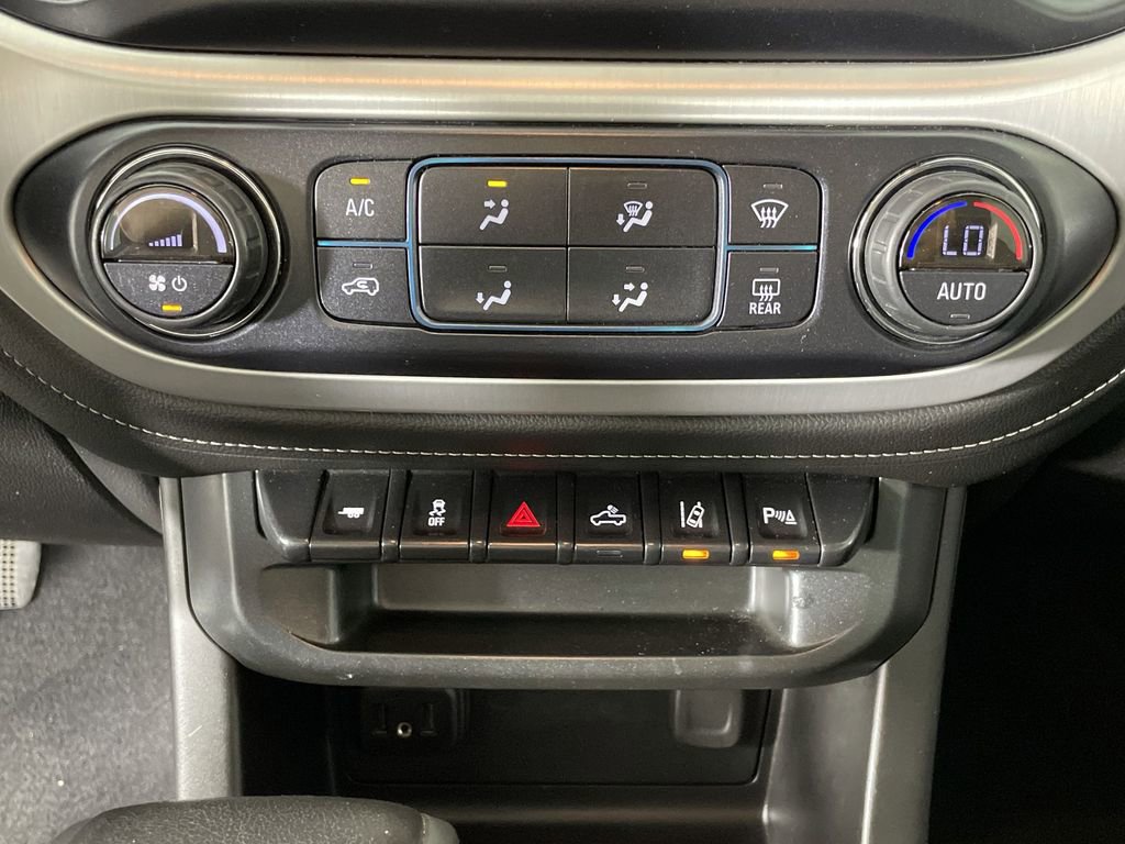 Used 2020 GMC Canyon SLE w/ Driver Alert Package image 16