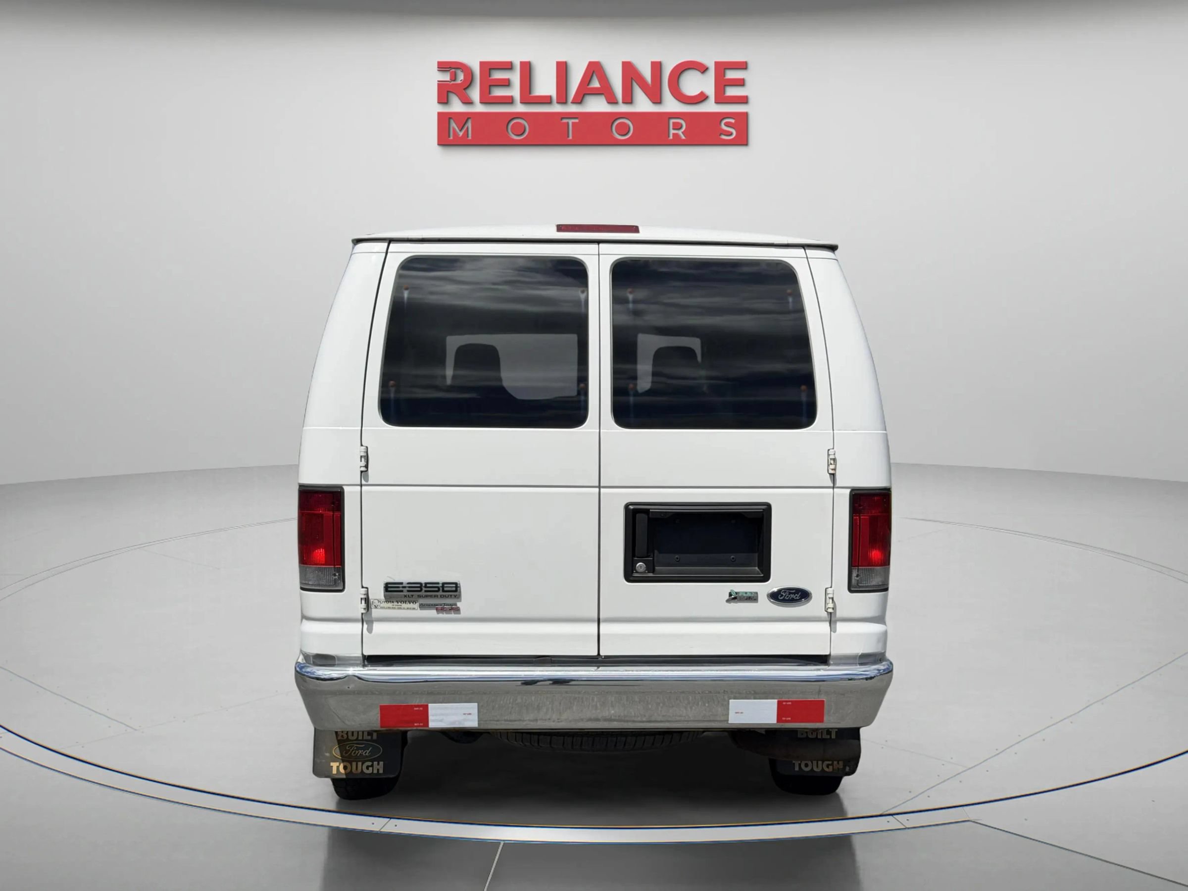 Used 2012 Ford E-350 and Econoline 350 XLT RWD image 5