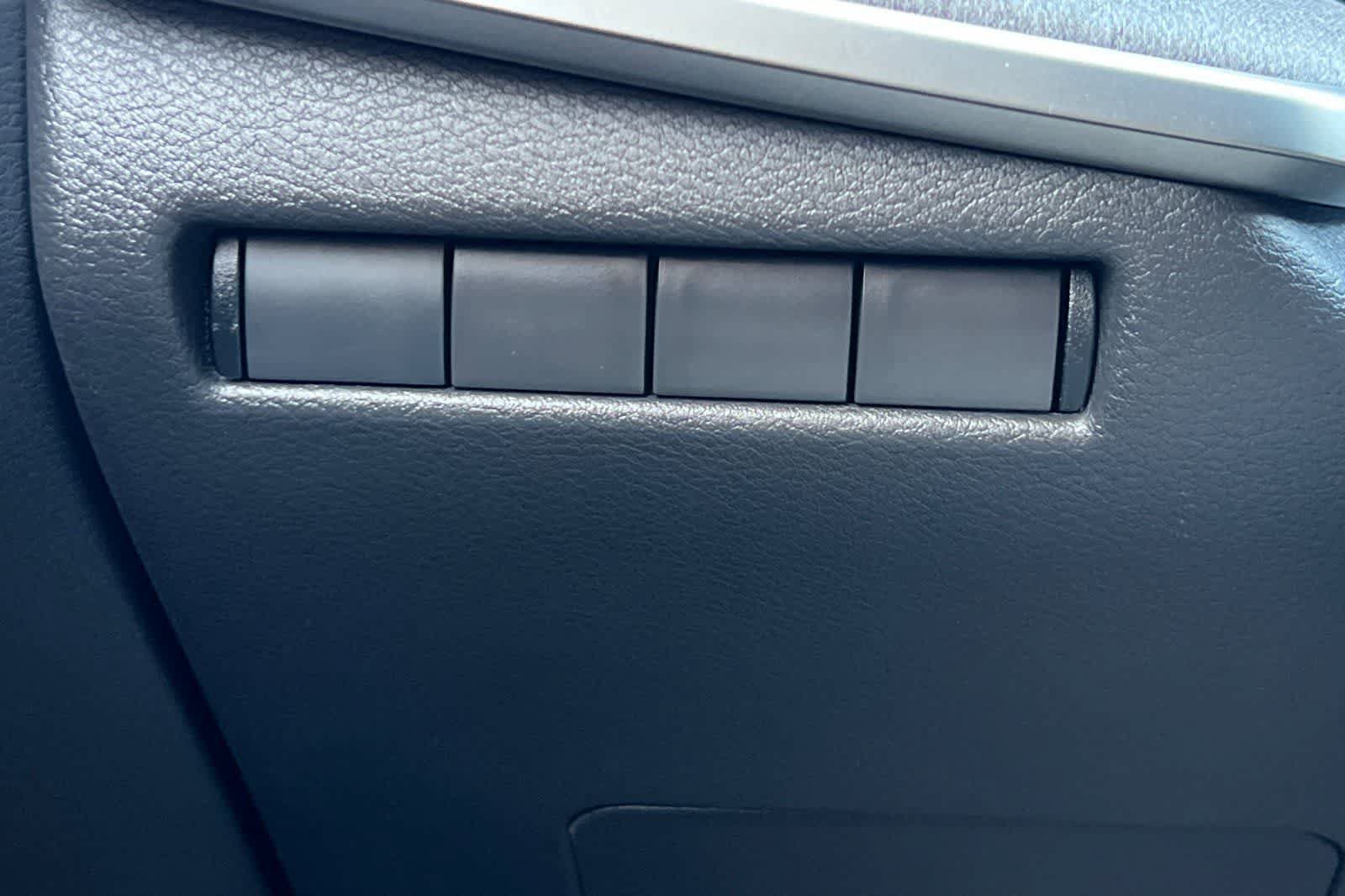 New 2026 Nissan Kicks S AWD/4WD image 31