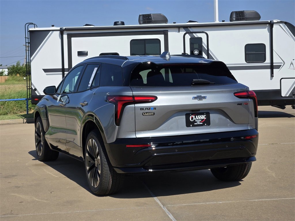 New 2025 Chevrolet Blazer EV RS w/ Super Cruise Package image 3