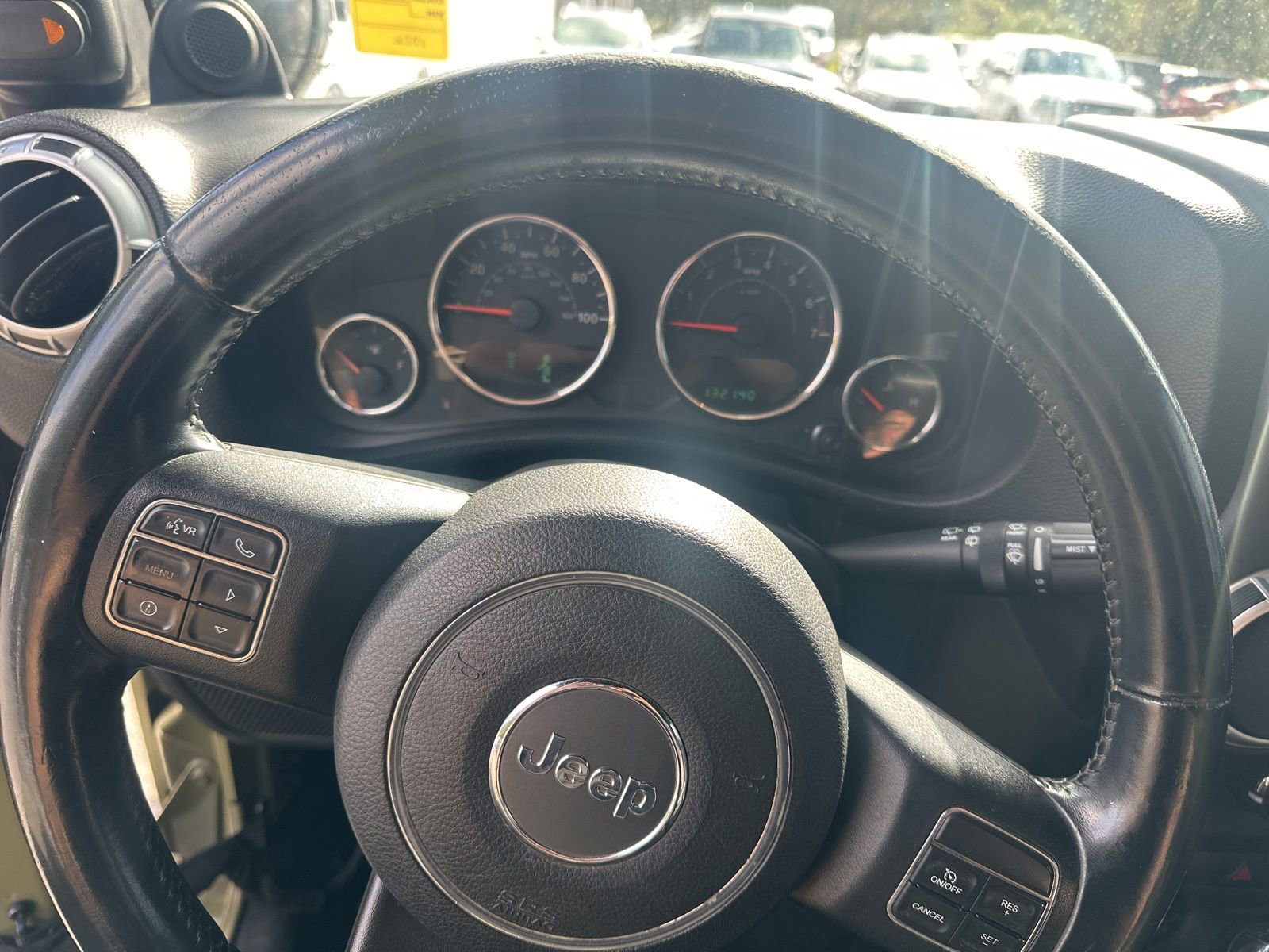 Used 2013 Jeep Wrangler Unlimited Rubicon w/ Dual Top Group AWD/4WD image 12