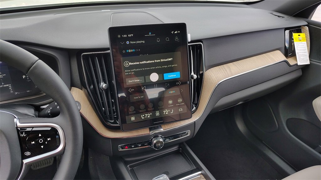 New 2026 Volvo XC60 B5 Plus w/ Climate Package image 18