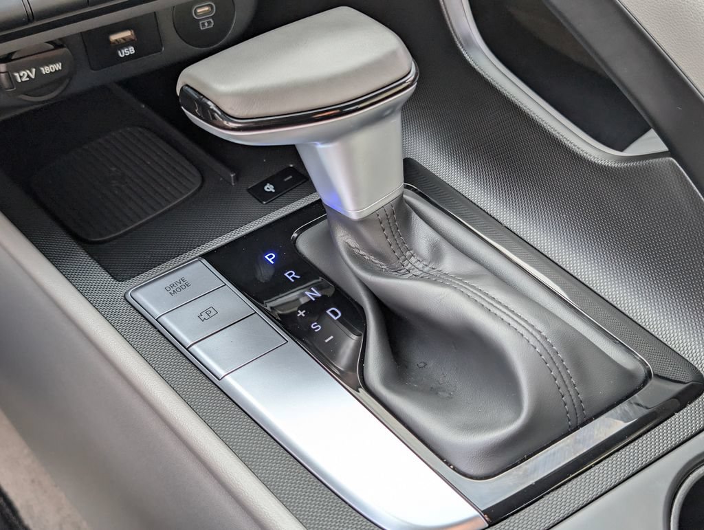 Certified 2025 Hyundai Elantra Sport FWD image 25