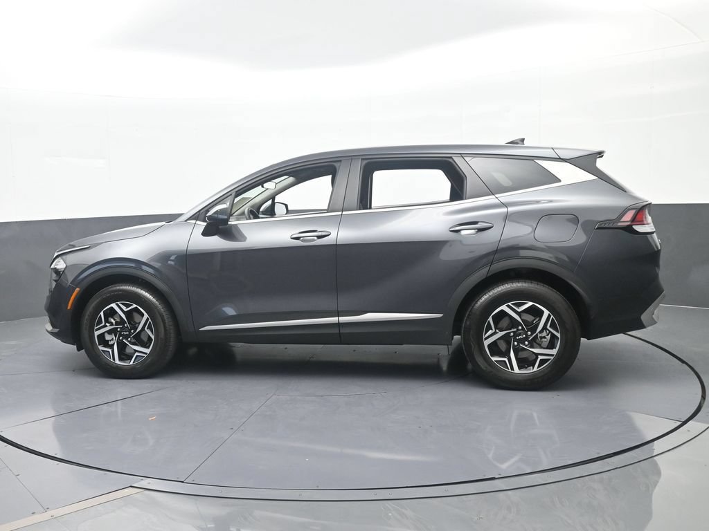 Used 2023 Kia Sportage LX AWD/4WD image 3