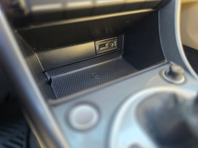 Used 2019 Volkswagen Beetle 2.0T SE image 28