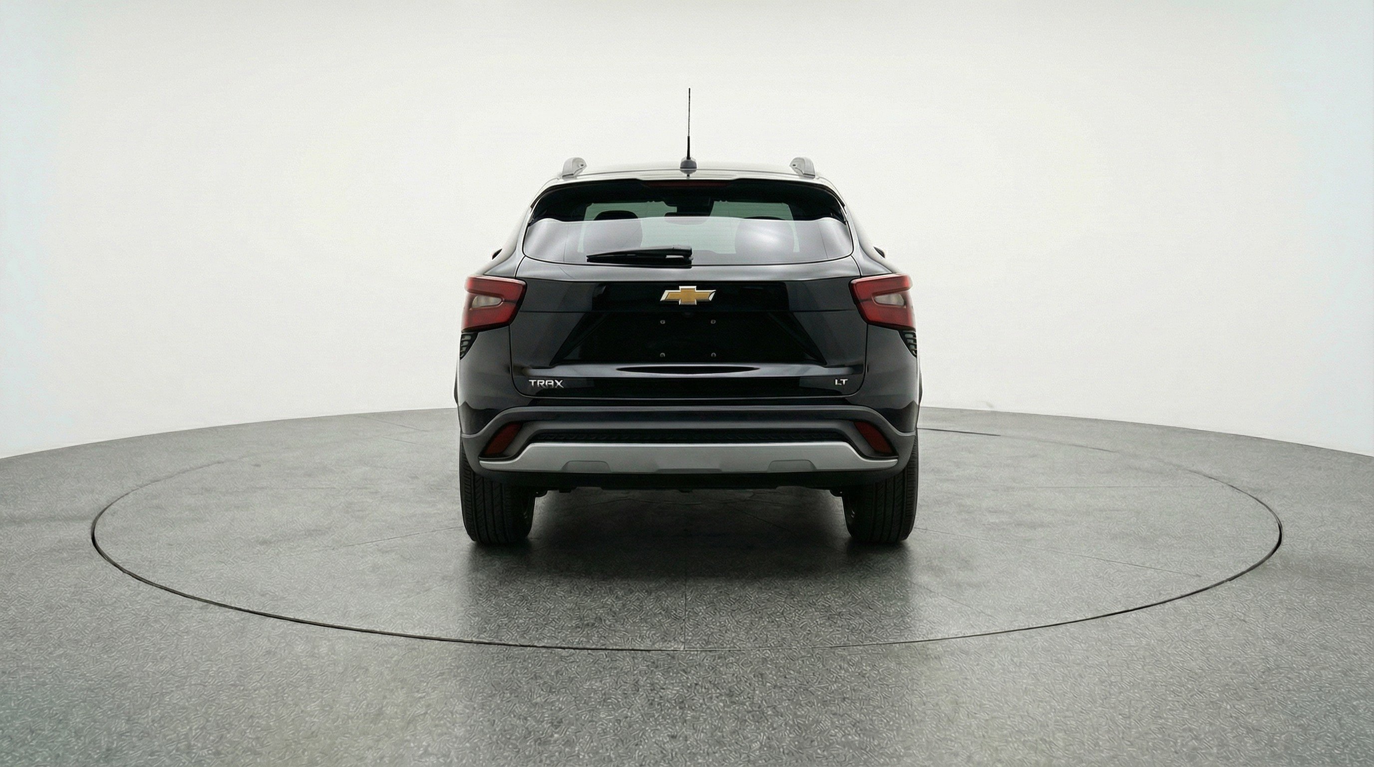 Used 2025 Chevrolet Trax LT image 7