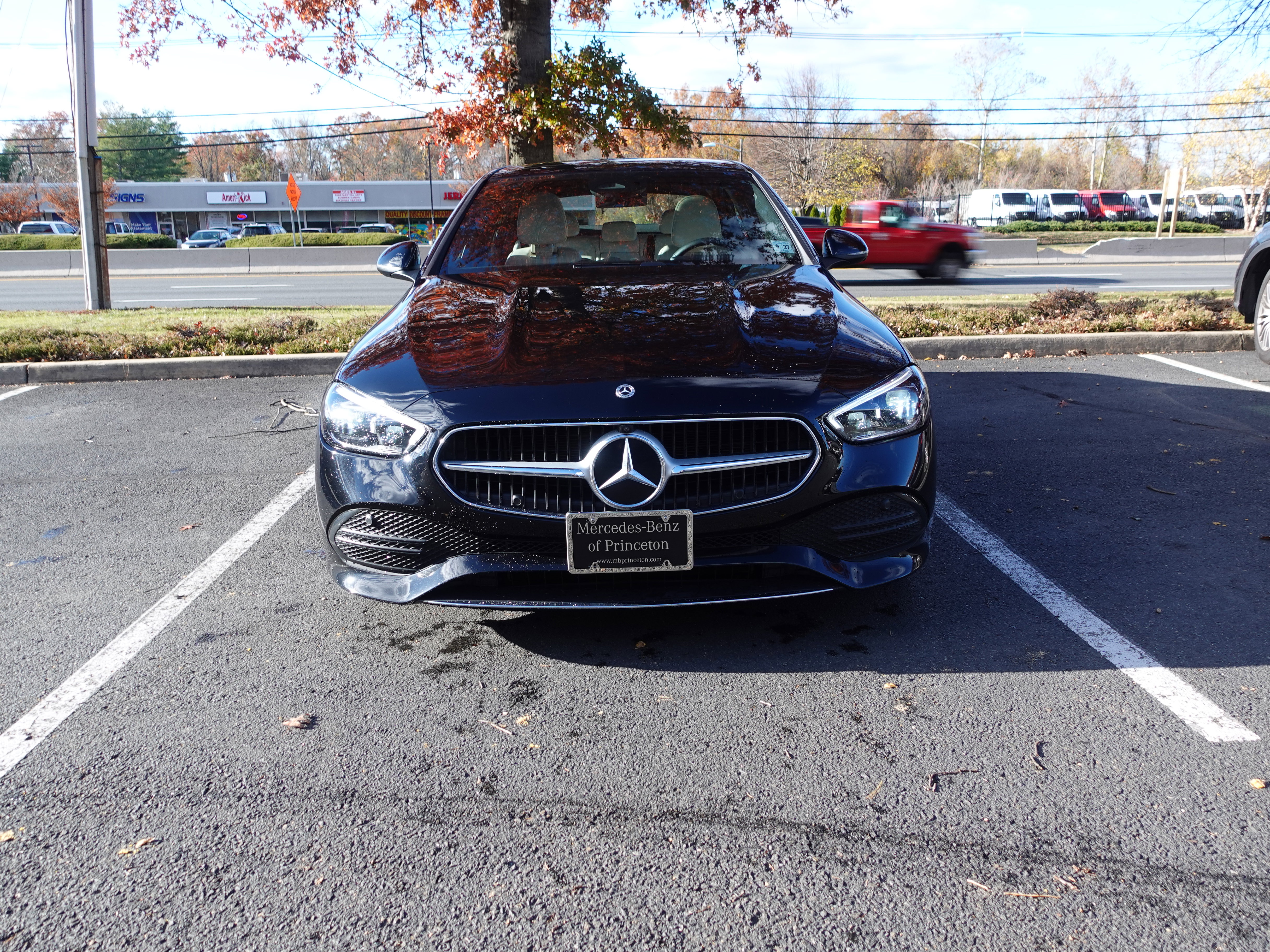 Certified 2022 Mercedes-Benz C 300 4MATIC Sedan image 2