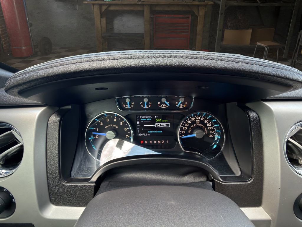 Used 2011 Ford F150 Lariat AWD/4WD image 7