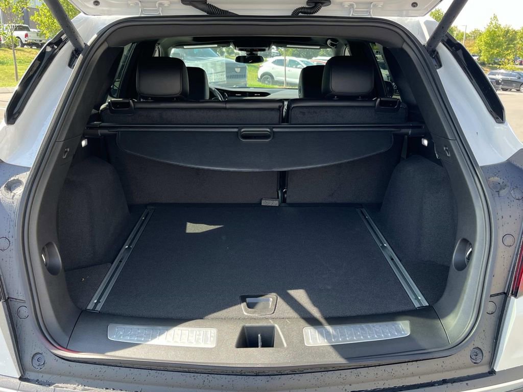 New 2025 Cadillac XT5 Premium Luxury image 11