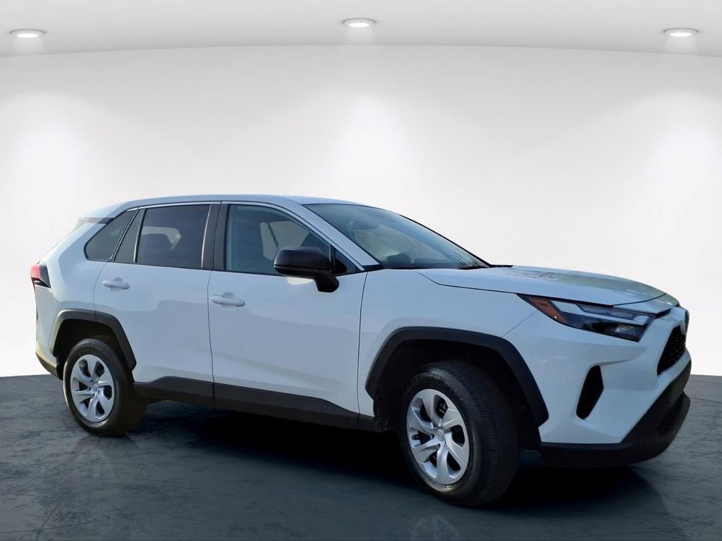 Used 2025 Toyota RAV4 LE FWD image 5