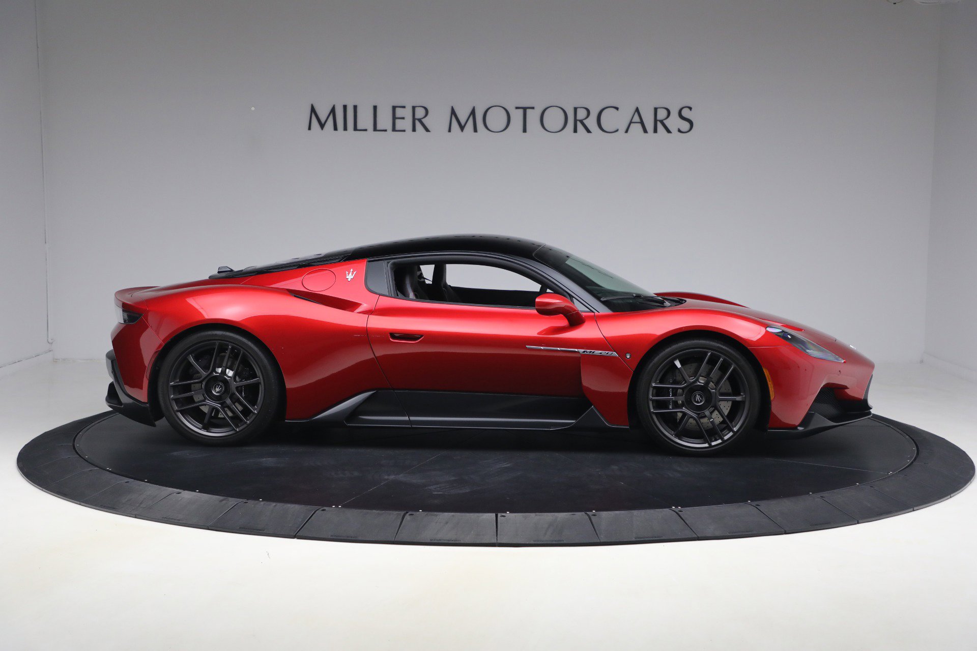 Certified 2022 Maserati MC20 Coupe image 8