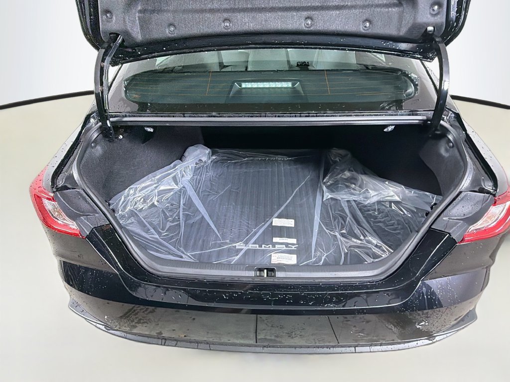 New 2026 Toyota Camry SE w/ Convenience Package FWD image 22