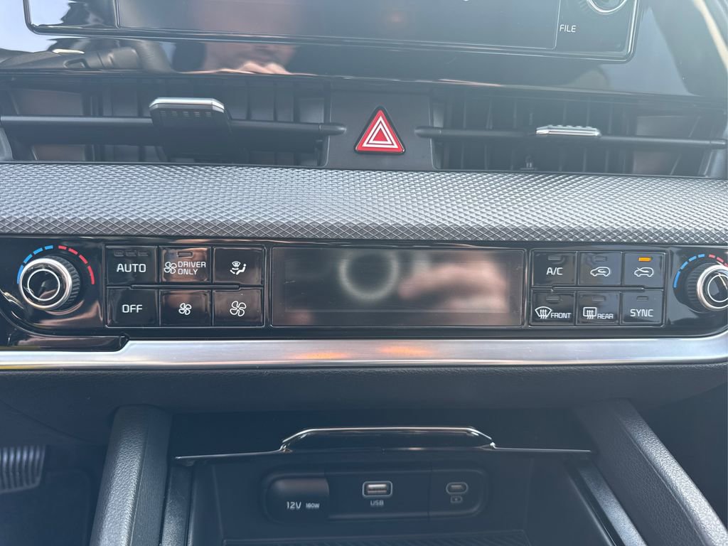 Certified 2025 Kia Sportage LX image 30