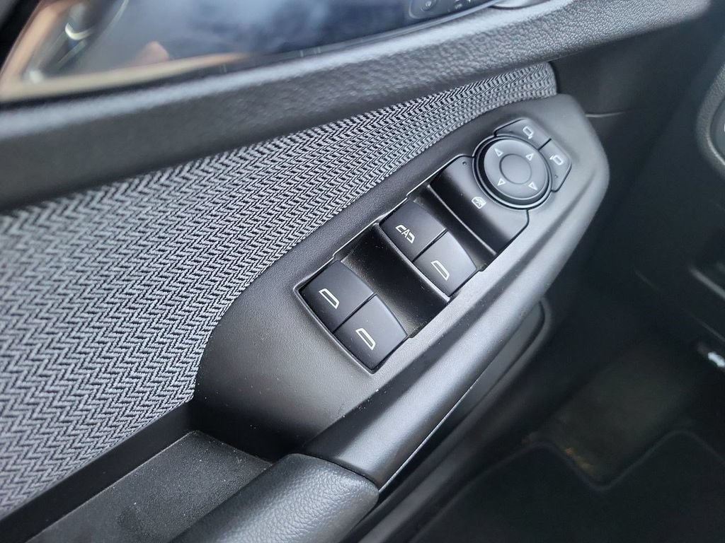 Used 2023 Chevrolet TrailBlazer LT w/ Convenience Package AWD/4WD image 28