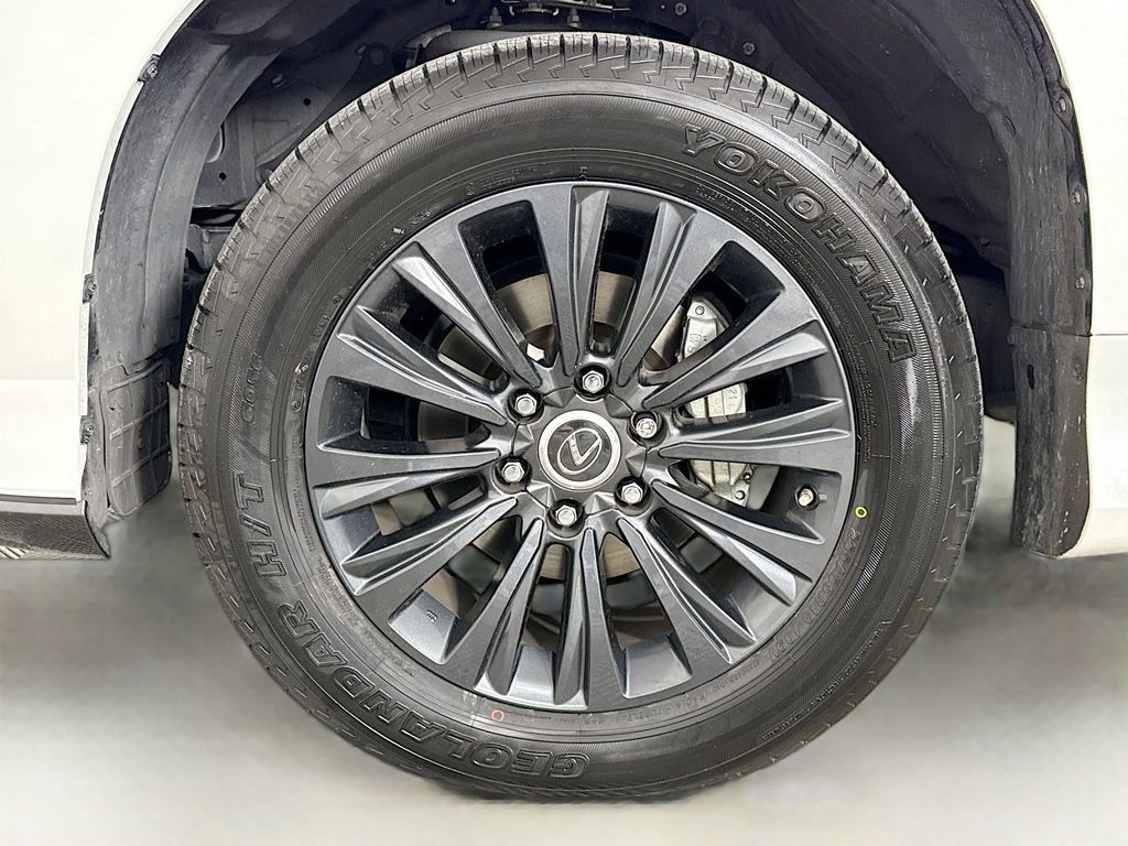 Certified 2023 Lexus GX 460 Luxury w/ Sport Design Package image 33