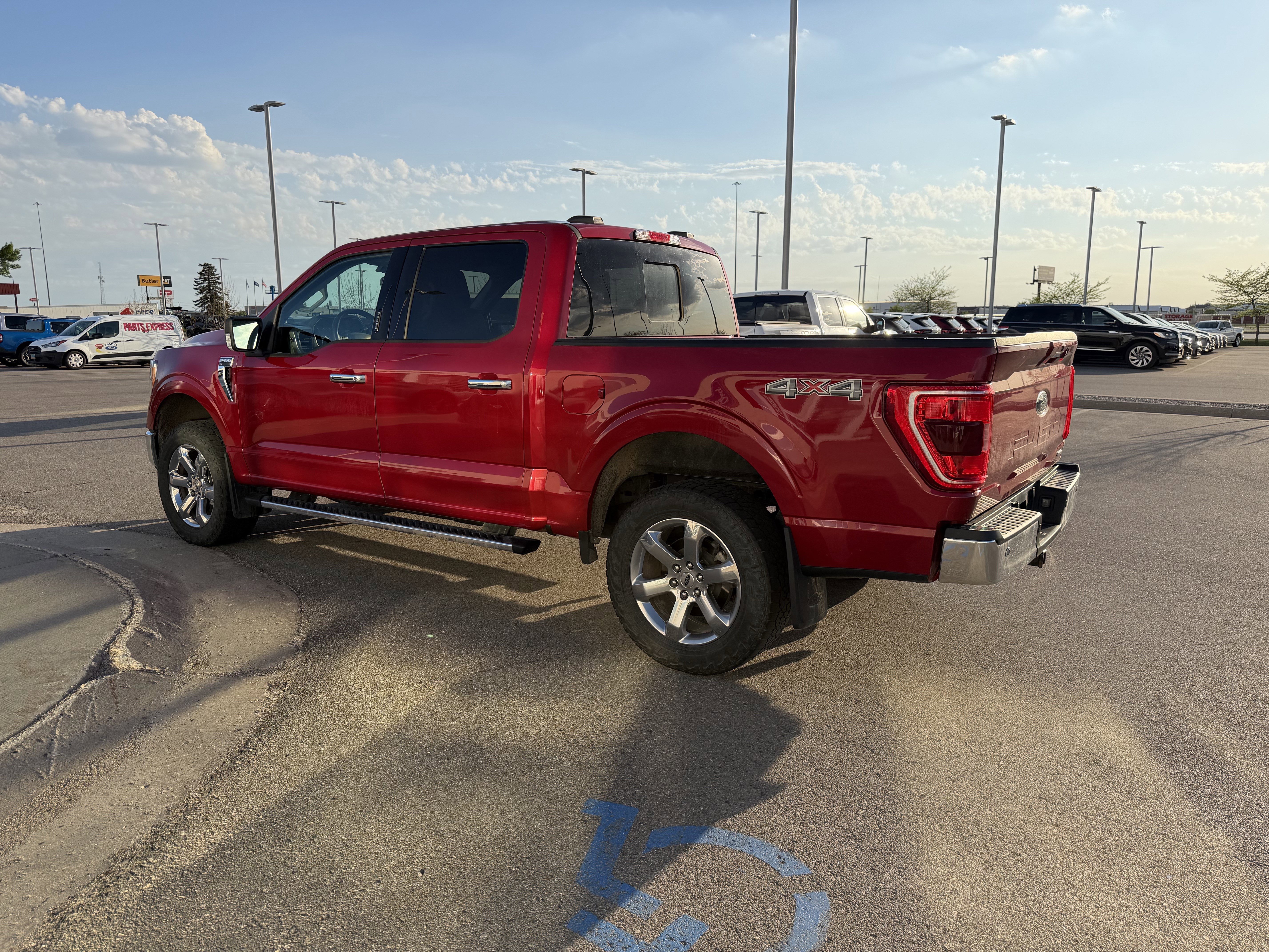 Used 2022 Ford F150 XLT w/ Equipment Group 302A High AWD/4WD image 3