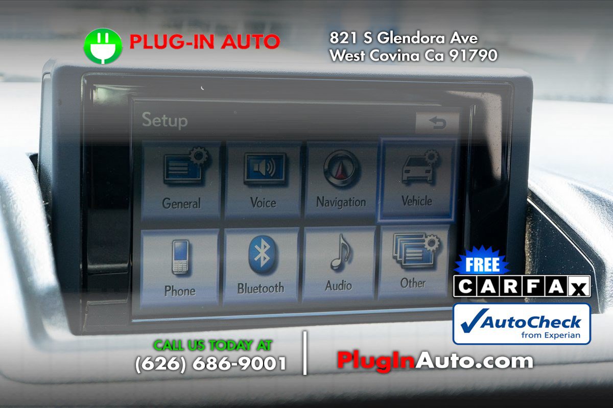 Used 2013 Lexus CT 200h w/ Leather Pkg FWD image 26
