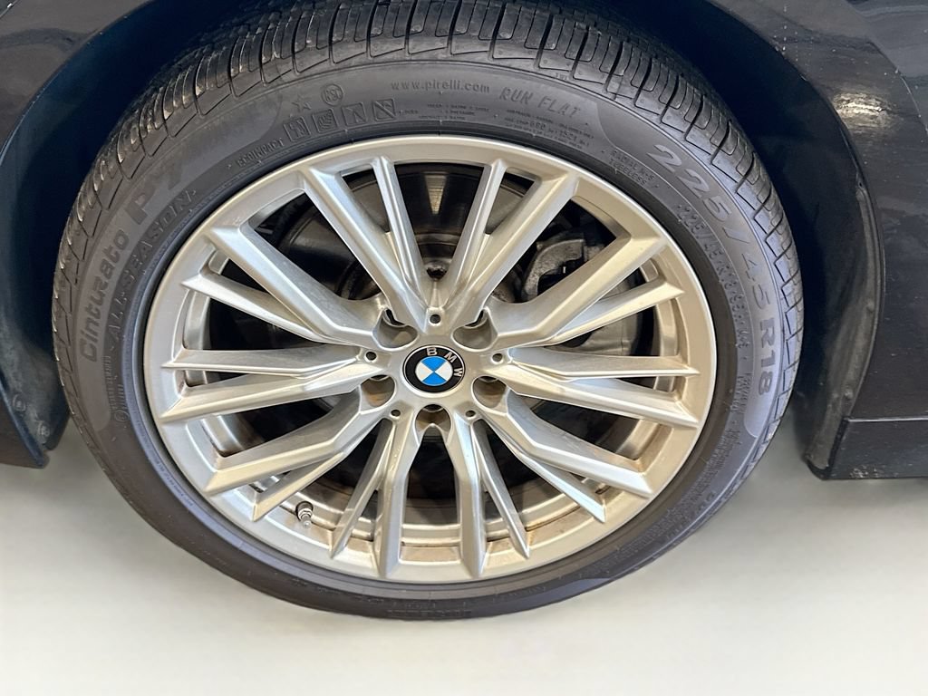 Used 2024 BMW 330i xDrive Sedan w/ Convenience Package AWD/4WD image 34