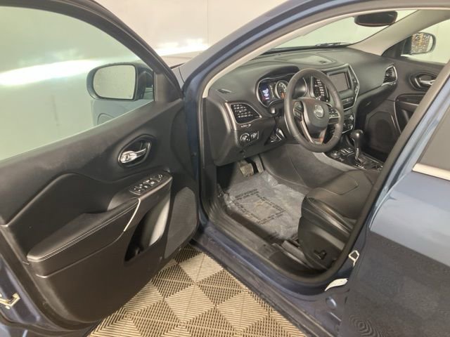 Used 2021 Jeep Cherokee Latitude Lux image 9