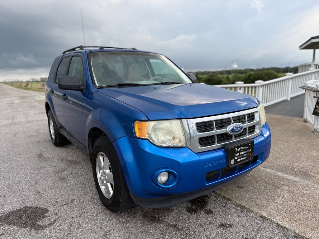Used 2011 Ford Escape XLT w/ 202A Rapid Spec Order Code FWD image 3