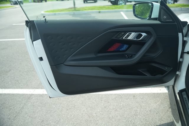 Used 2023 BMW 230i Coupe w/ M Sport Package RWD image 15