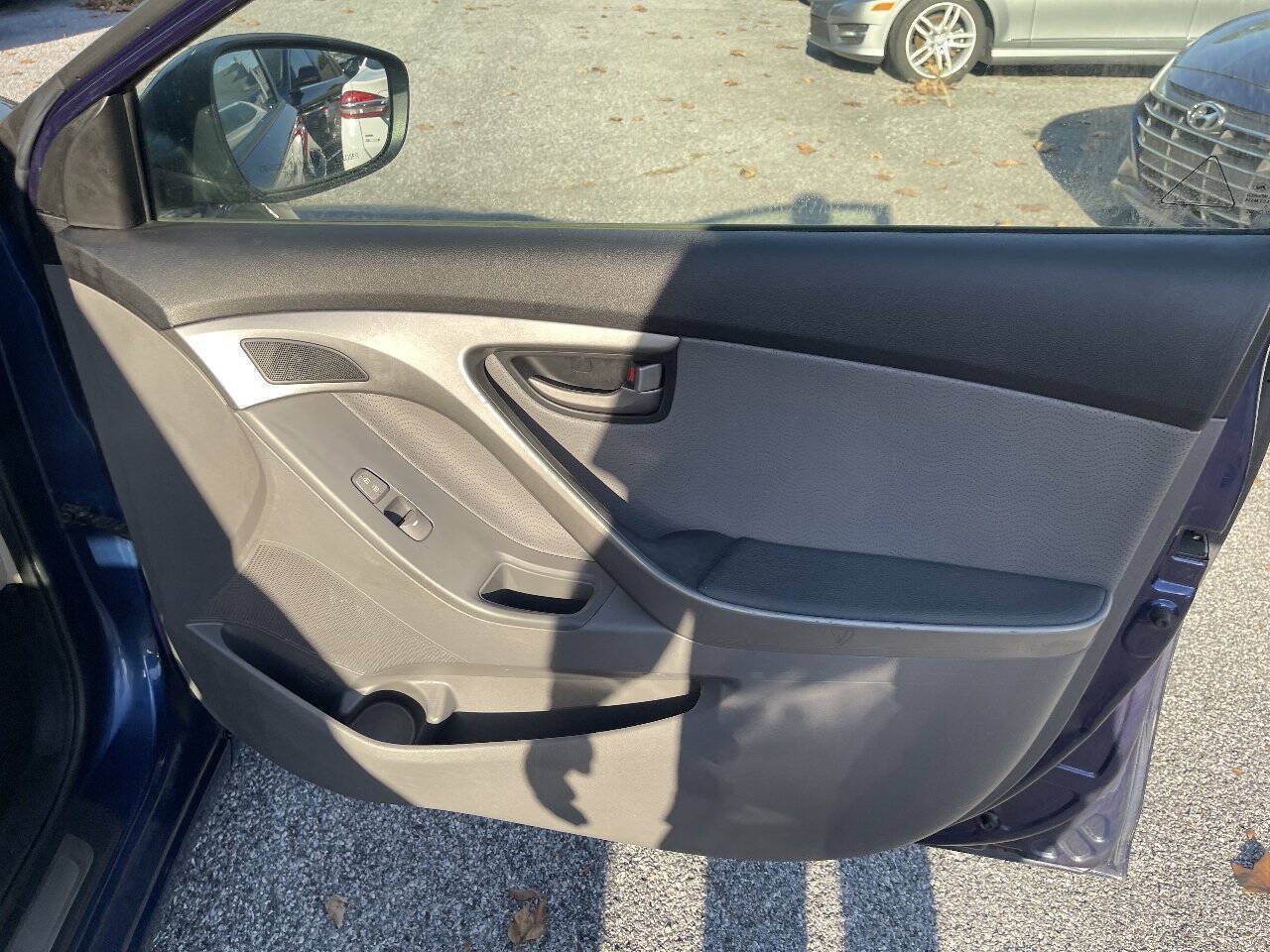 Used 2016 Hyundai Elantra Value Edition FWD image 22