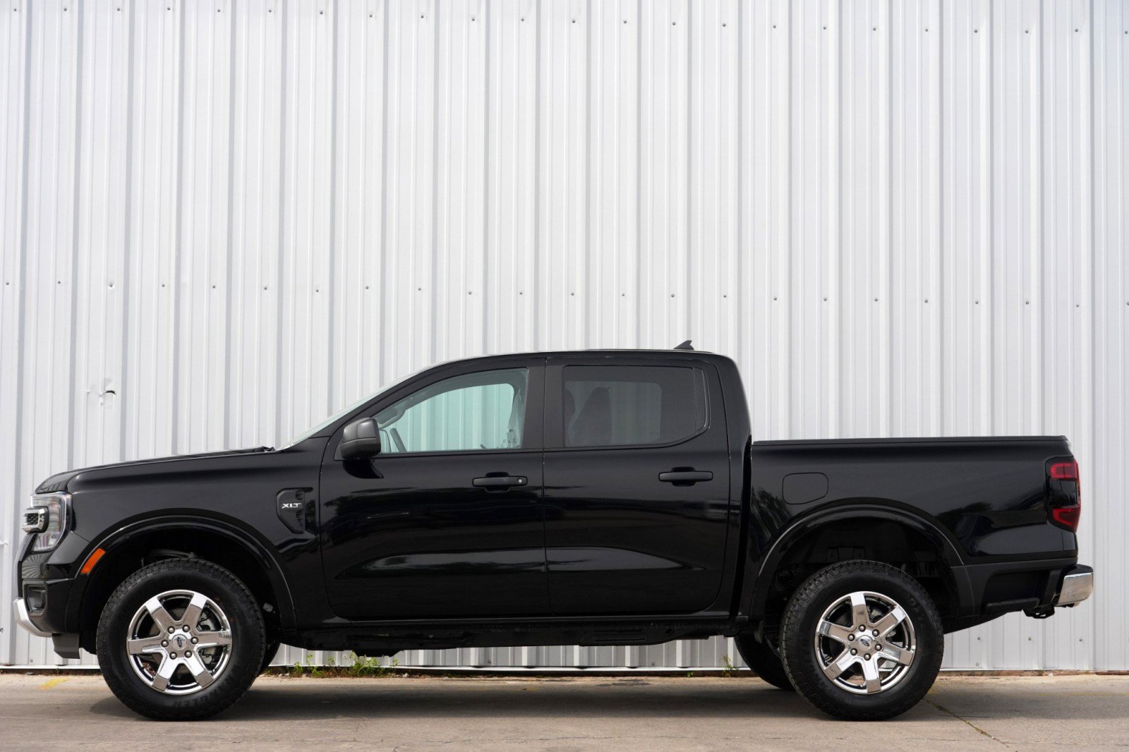 Used 2025 Ford Ranger XLT w/ Equipment Group 301A High image 43