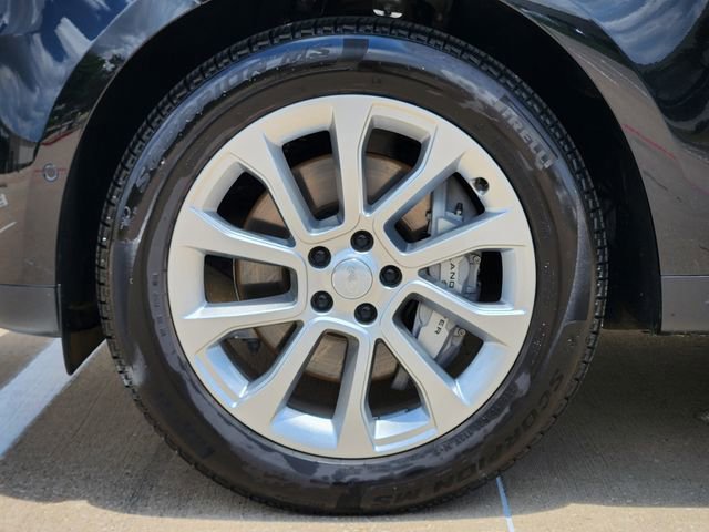 Used 2025 Land Rover Range Rover Sport SE AWD/4WD image 10