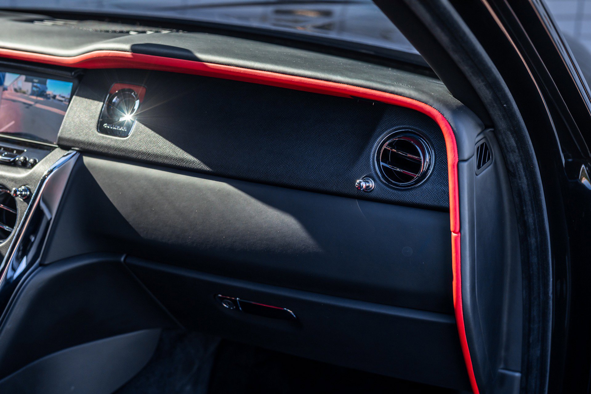 Used 2021 Rolls-Royce Cullinan image 40