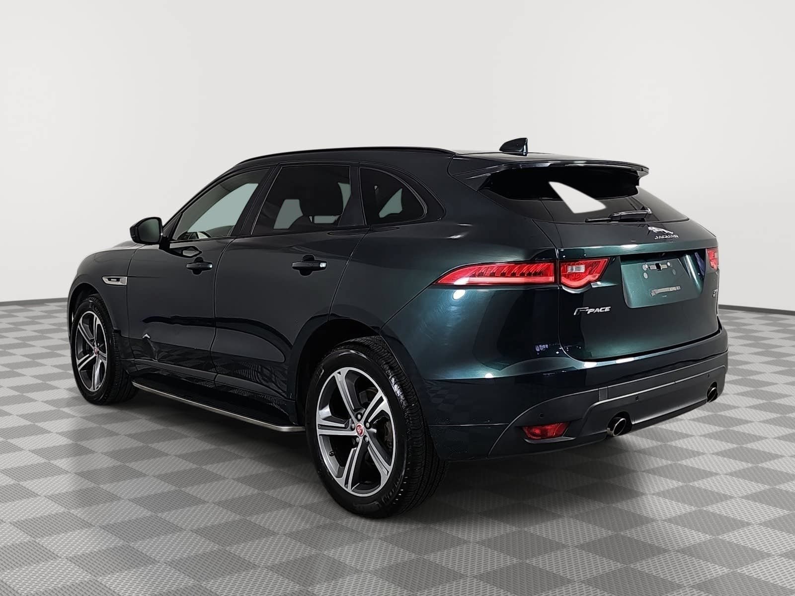 Used 2018 Jaguar F-PACE R-Sport AWD/4WD image 6