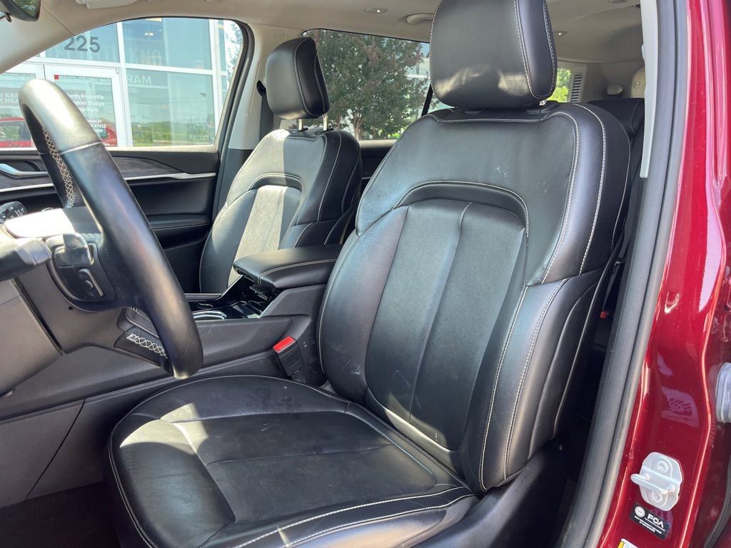 Used 2022 Jeep Grand Cherokee L Limited AWD/4WD image 4
