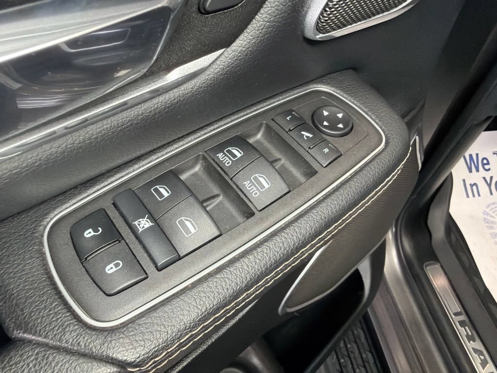 Used 2022 RAM 1500 Laramie w/ Night Edition AWD/4WD image 19