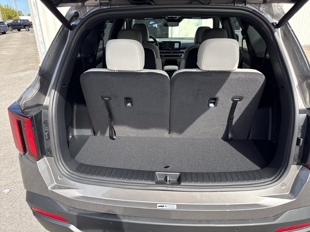 New 2026 Kia Sorento SX Prestige AWD/4WD image 9