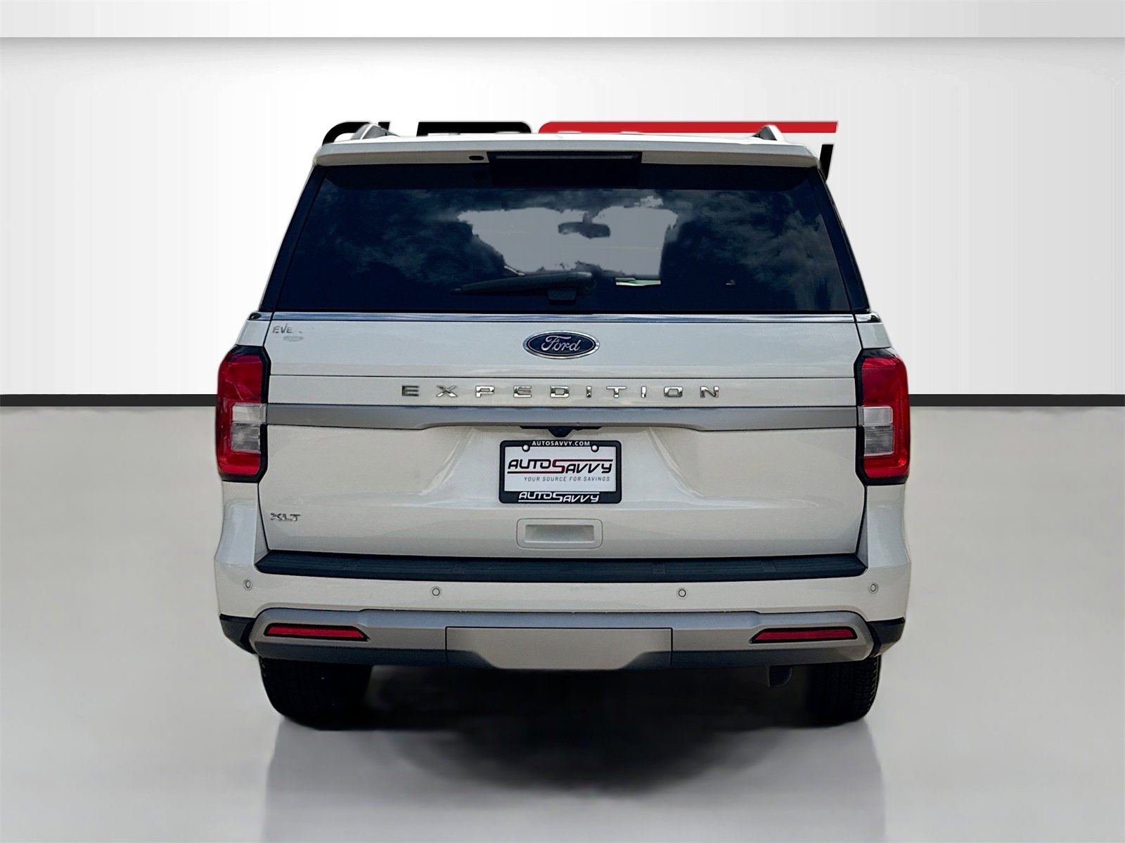 Used 2024 Ford Expedition XLT image 6